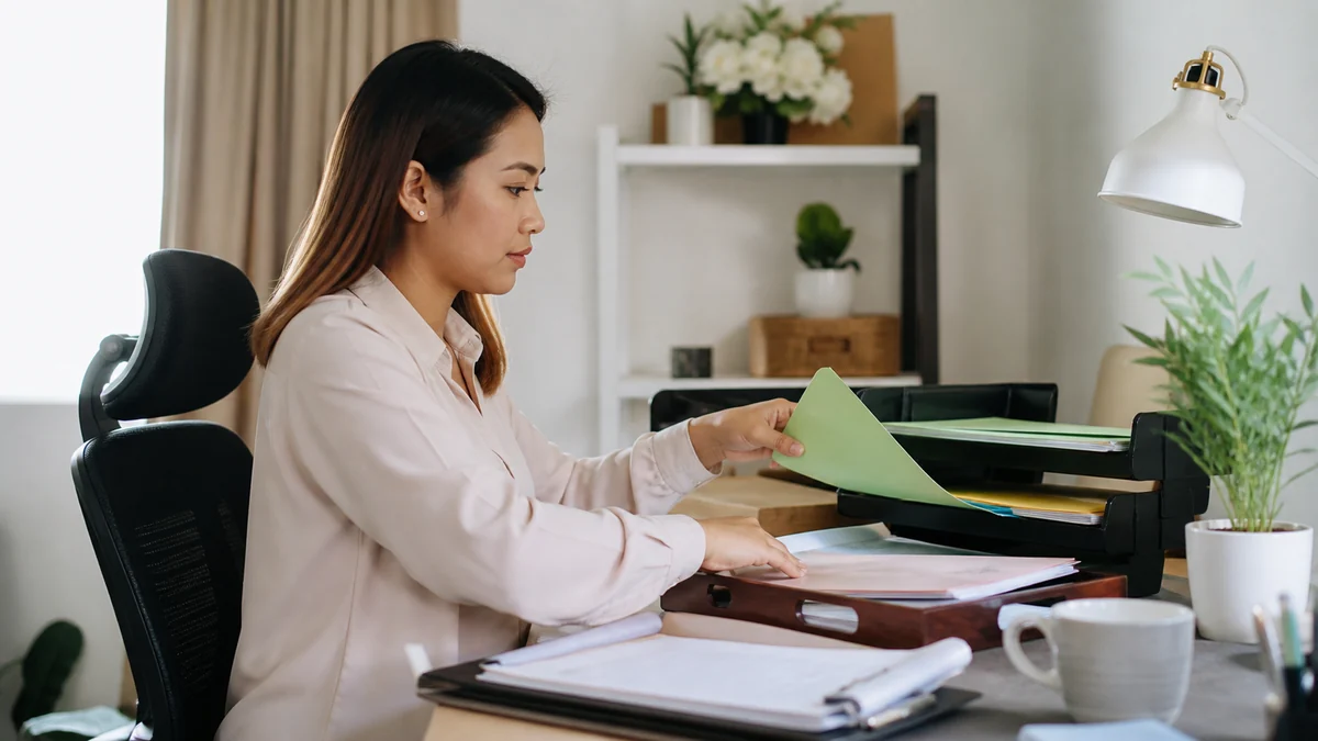 Executive assistant organizing recurring priorities meetings and follow-ups